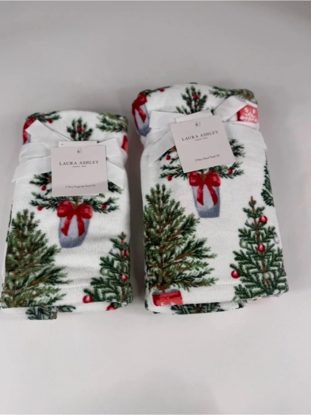 5 PC Laura Ashley Christmas Tree and Red Bow Towel Set